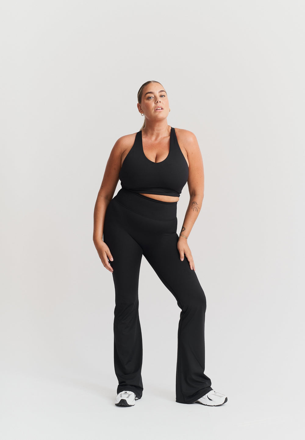 Softsculpt Flared Leggings - Black Sisterly Tribe