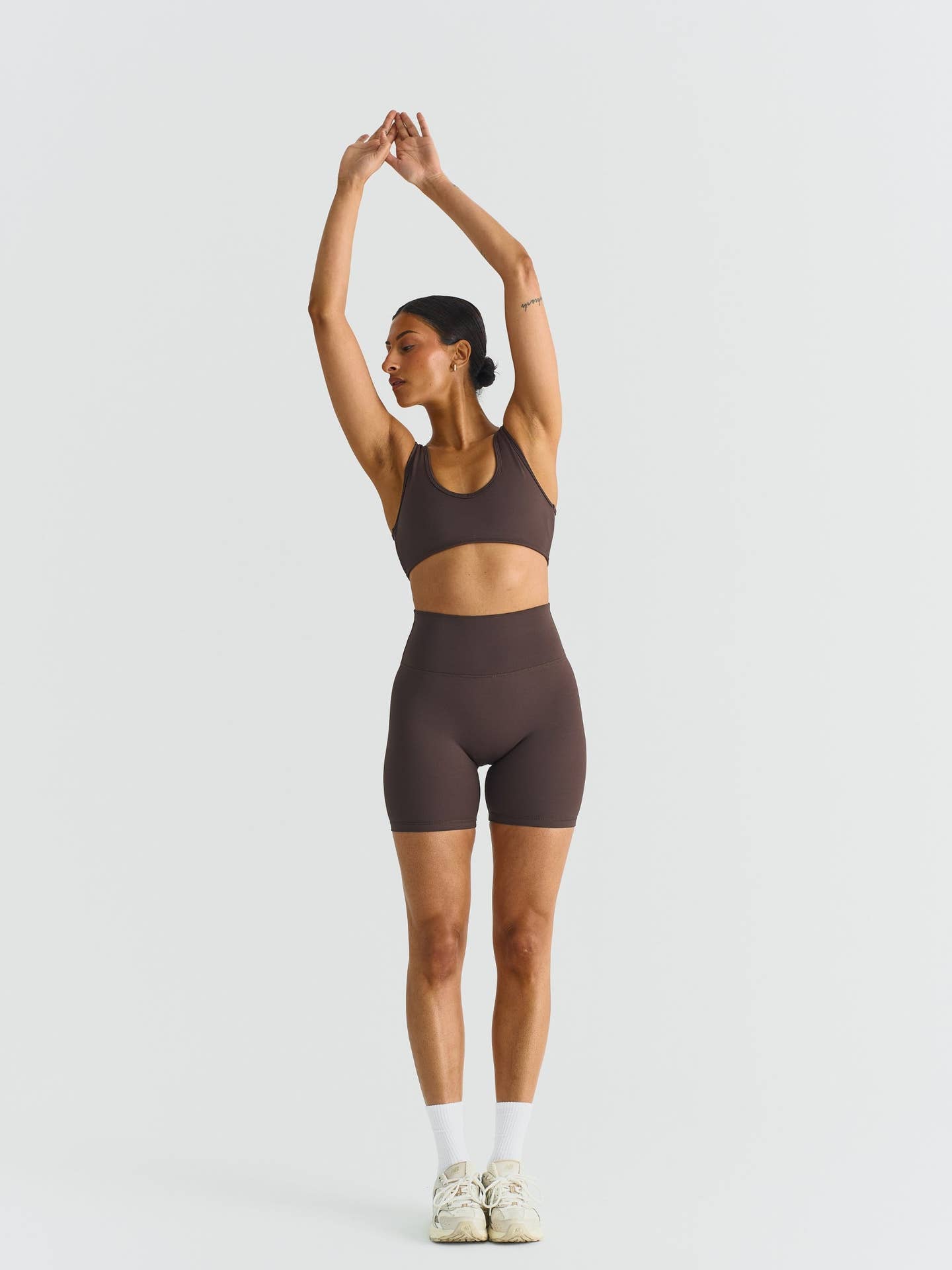 Softsculpt Deep V-Neck Bra - Espresso Sisterly Tribe