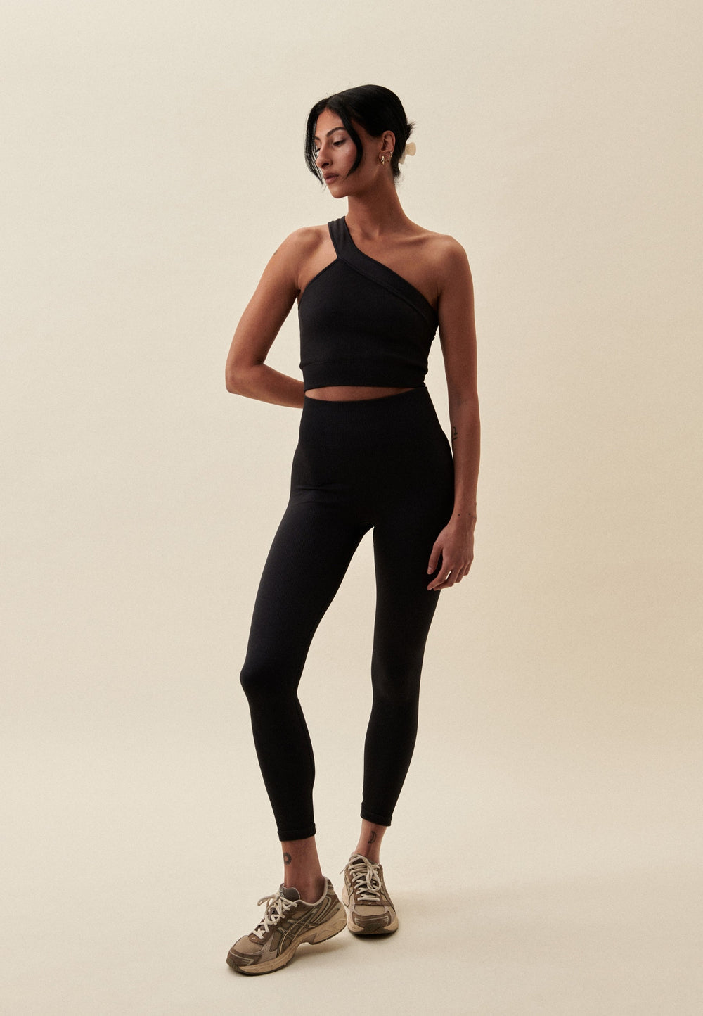 RIBBED SEAMLESS LEGGINGS - DUSTY BLACK Sisterly Tribe