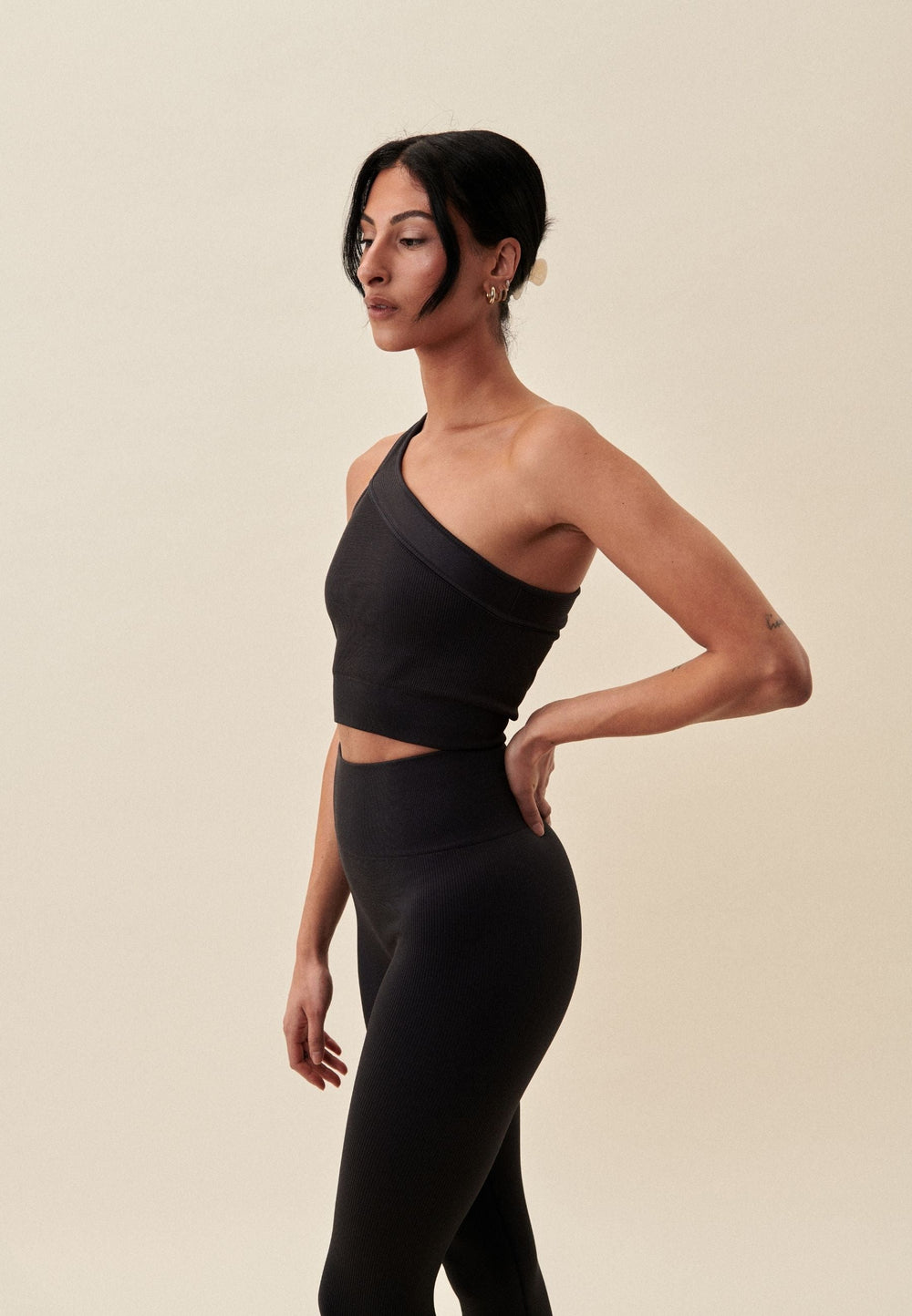 Ribbed Seamless One Shoulder Bra - Dusty Black Sisterly Tribe