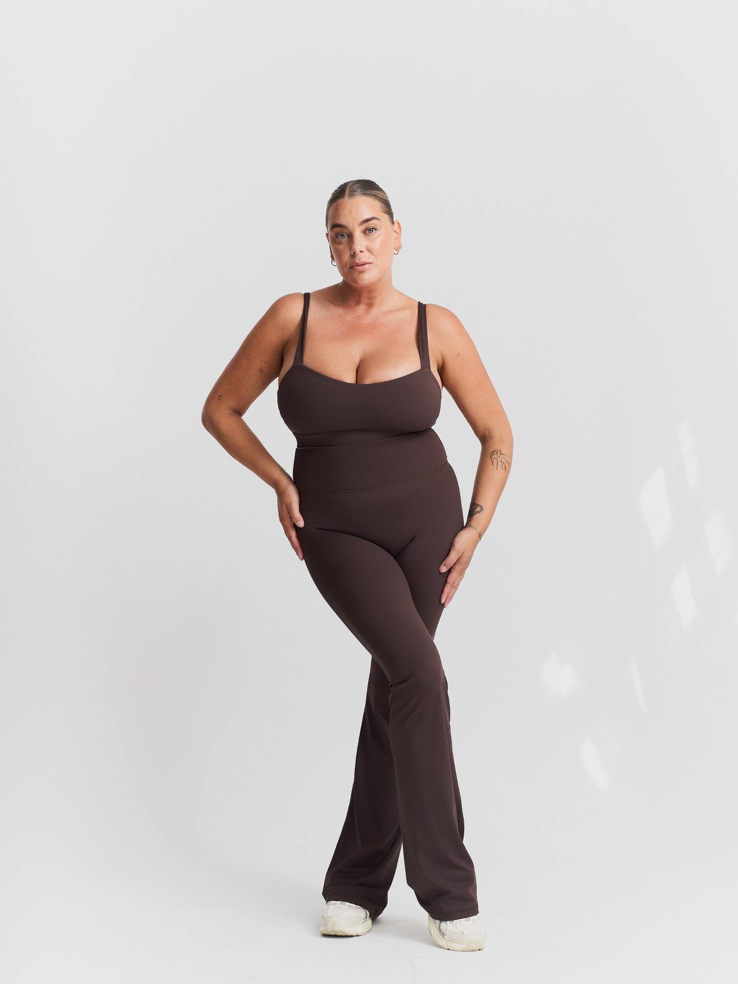 Softsculpt Flared Leggings - Espresso Sisterly Tribe